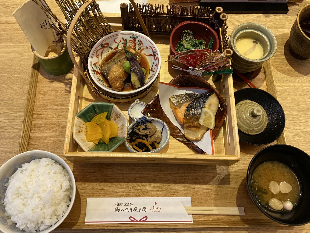 B3DF0857-A654-486F-BB6B-2303A5CCEBB5_1_105_c