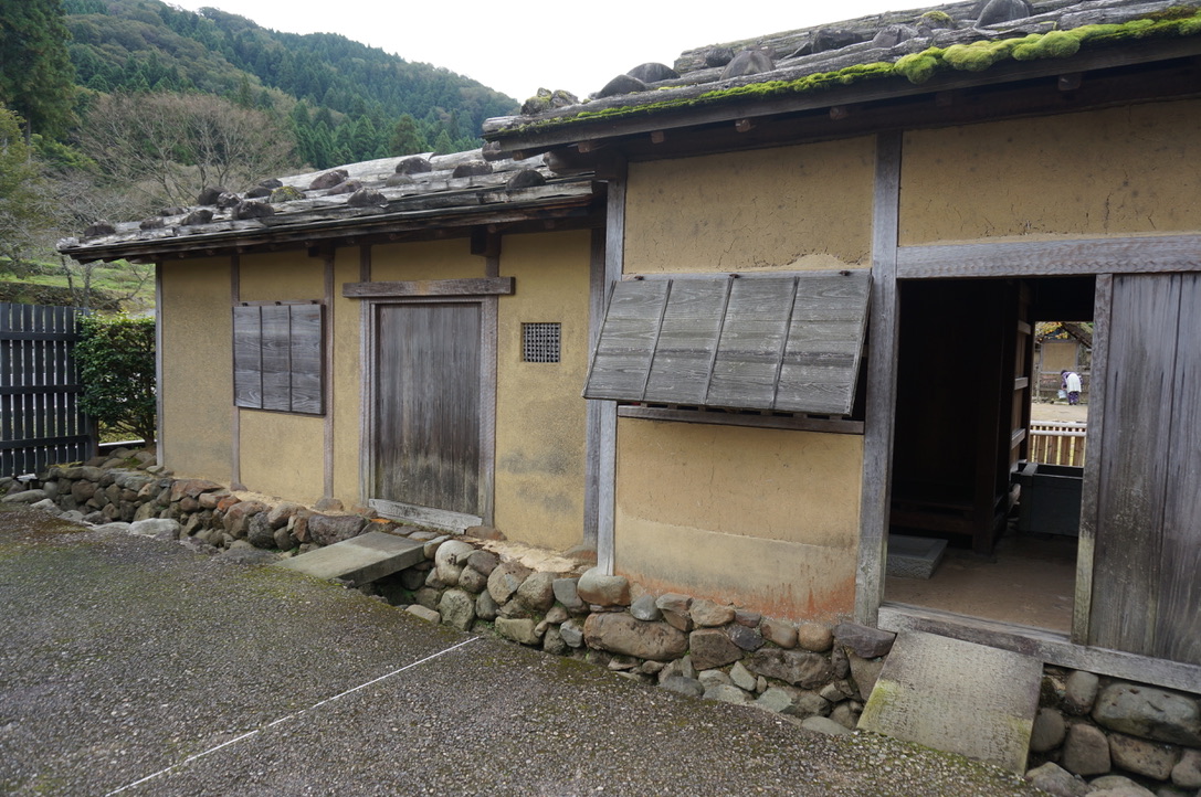 0C9540A2-EDA2-4911-B4B8-87290062691A_1_105_c